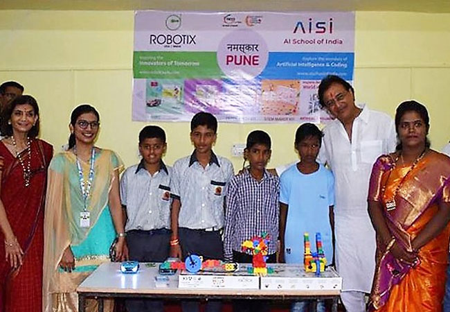Robotix-and-AI-School-of-India-Impacts-Students-Learning-STEM-Education-at-Lavale-Zilla-Parishad-Village-School,-Pune